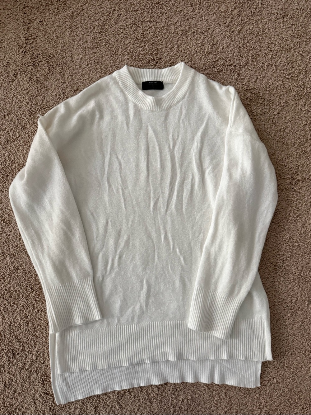 Tahari White Crewneck Women’s Sweater